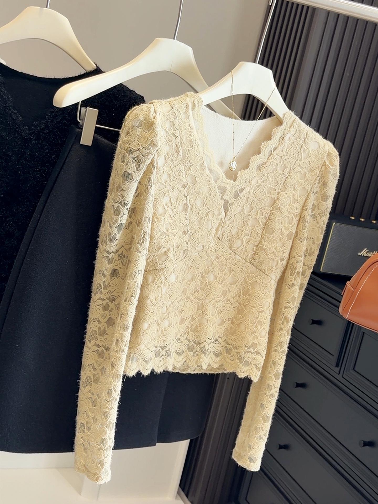 

Korean Style Crocheted V-Neck Lace Top for Women - Warm, Thick, Autumn/Winter Base Layer One Size
