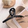 Matte Large Volume Shark Hair Clip - High-End Hairstyle Accessory for Women