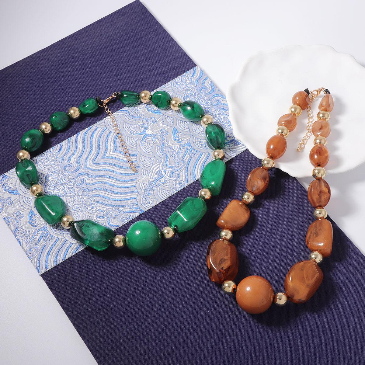 22646 Women's Green Retro Personality Ethnic Style Irregular Geometric Exaggerated Design Necklace, Versatile Banquet Models