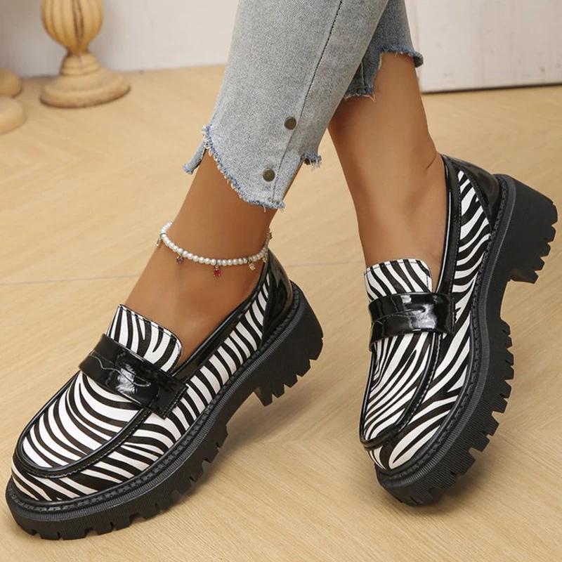 Women's Loafers Fashion Casual Zebra Stripes Loafers Shoes for Women Plus Size New Spring Autumn Round Toe Platform Female Shoes