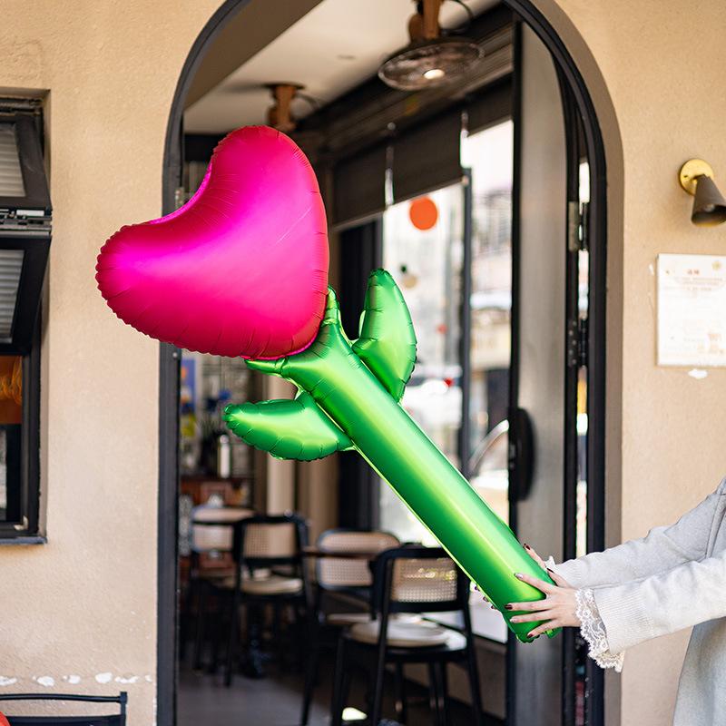 Large Heart-shaped Flower Balloon Aluminum Film with Self-sealing Cap Love Foil Balloon for Wedding Valentine’s Day Party