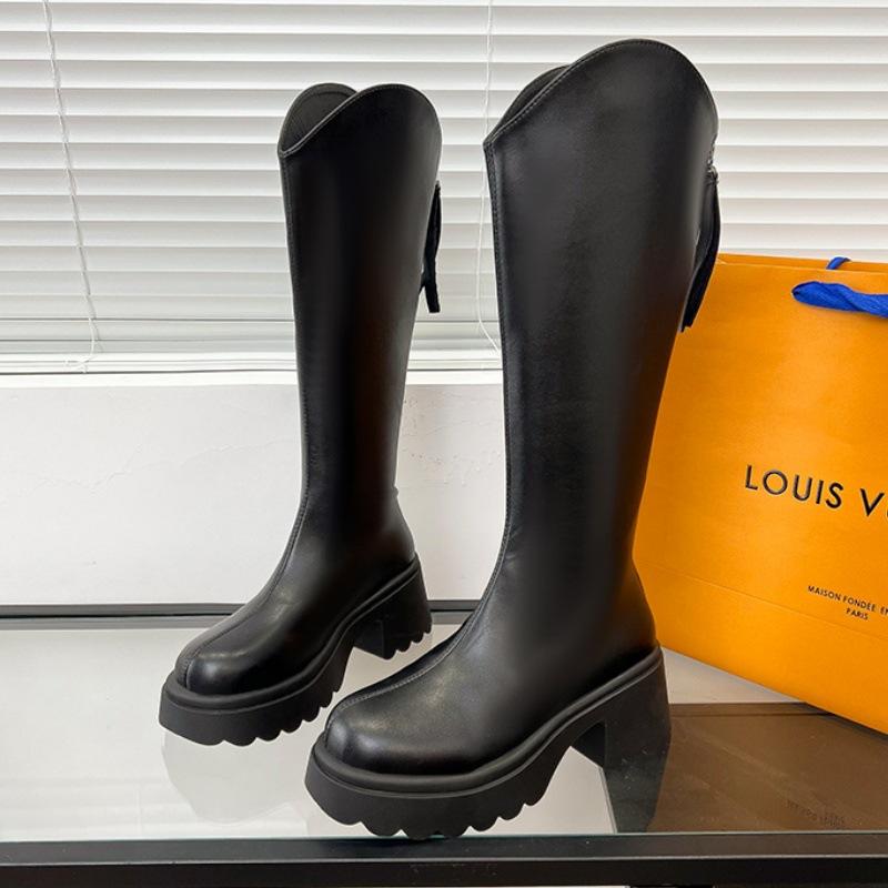 

Yunfu v-mouth long boots women s 2025 new autumn and winter boots small thick-soled heightening boots high knight boots 40