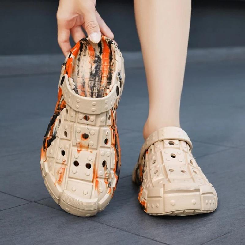 

Модные дырявые мужские туфли платформа пляжные дешевые туфли ликвидация шлепанцы тренд 2025 удобные шлепки модные низкая цена Y2k мужские тапочки 45