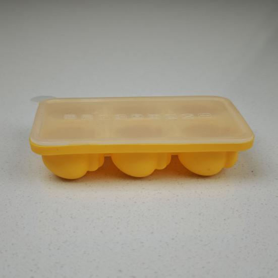 Carrot Shape Ice Cube Tray with Lid Carrot Shape 6-Cavity Food-Grade Silicone Mold for Whiskey Cocktails Easy-Release Leak-Proof Ice Cube Maker for