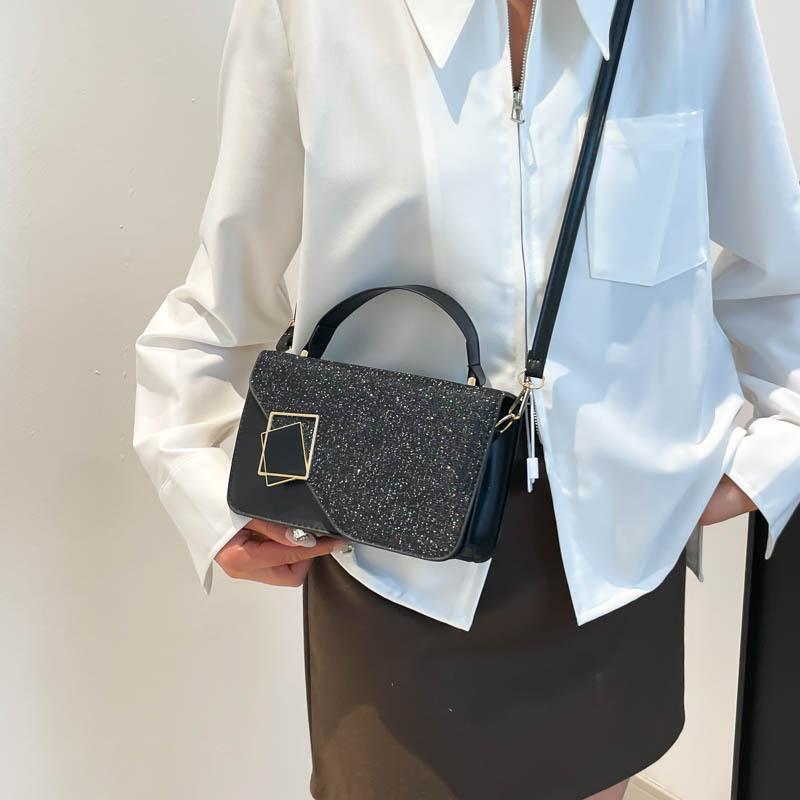 Textured Bag 2025 New Trendy Women's Bag Fashionable Shoulder Messenger Bag Textured Chain Handbag Small Square Bag