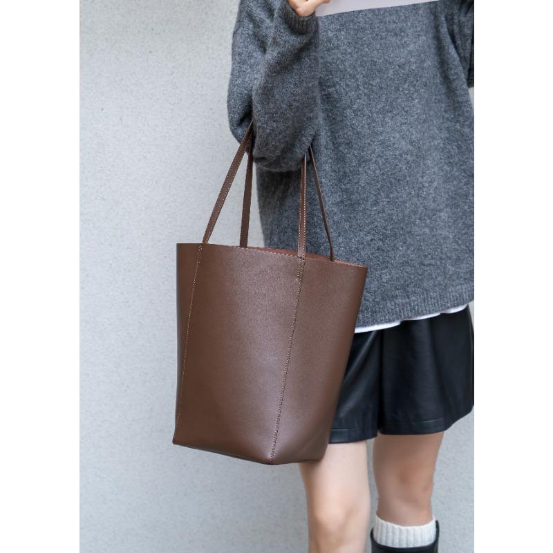 Geantă Versatilă de Mare Capacitate din Piele Naturală pentru Femei și Copii, pentru Naveta Zilnică de Iarnă și Utilizare Casual, Geantă Tip Găleată din Piele Moale de Nappa