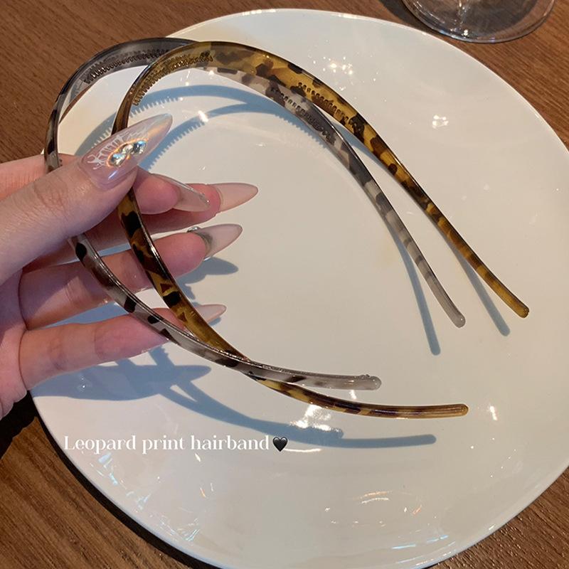 Minimalistisches Acryl-Stirnband mit Leopardenmuster in U-Form, Nischendesign, hochwertiges Gesichtswasch-Stirnband, Haarschmuck