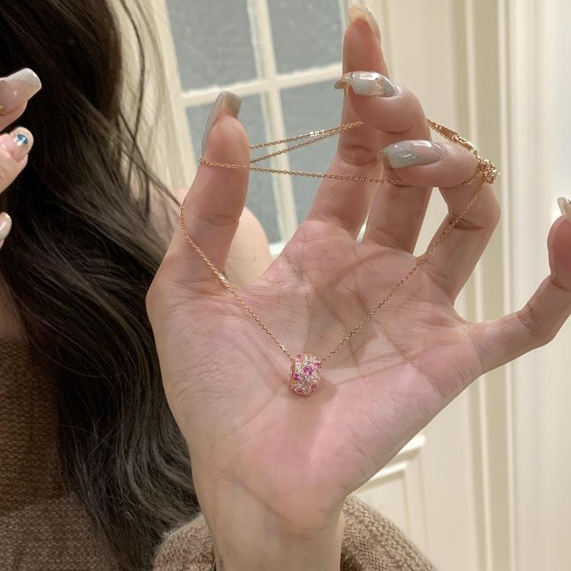 Vintage Antique Rose Manor Full Diamond Passepartout Necklace Chic Pendant Temperament Premium Clavicle Chain