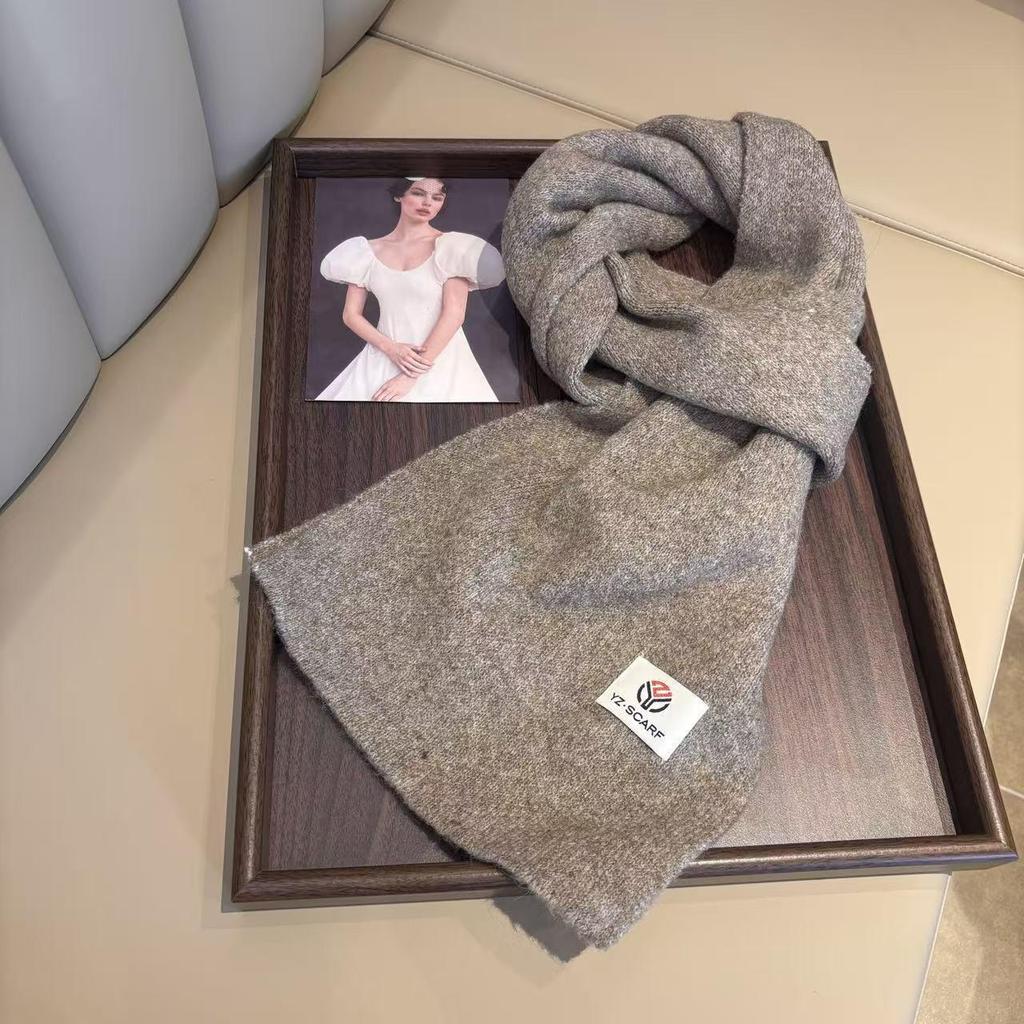 Sciarpa Lavorata a Maglia da Donna di Alta Gamma Monocolore Autunno/Inverno 2025 - Scaldacollo Versatile, Caldo, Ispirato al Natale per Studentesse