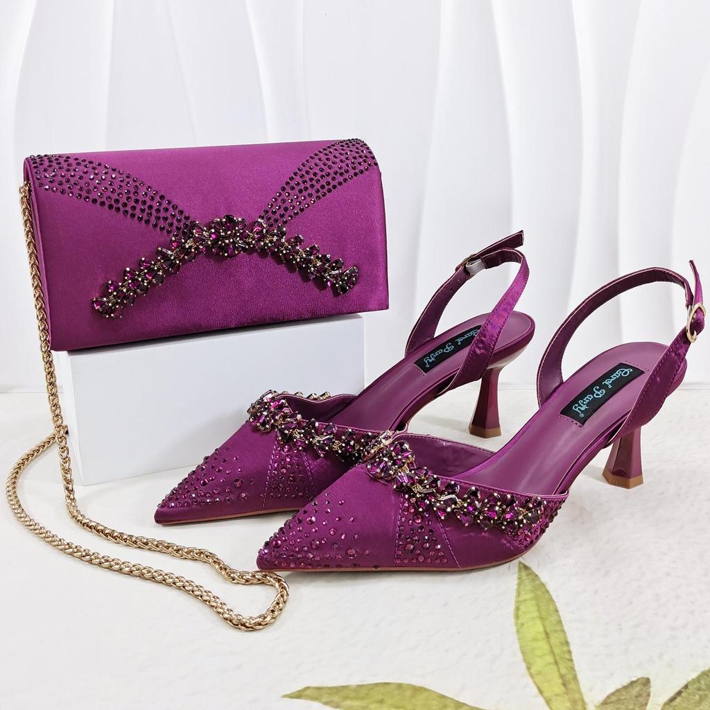 Eleganti Sandali da Donna con Punta Aperta e Tacco Alto con Set Borsa a Busta Spessa
