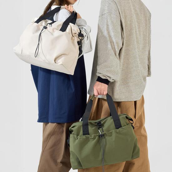 Wasserdichte Sporttasche Crossbody Duffel Bag mit Nassfach Yoga Umhängetasche Fitness-Tote mit Verstellbarem Schultergurt für Männer Frauen Weekender