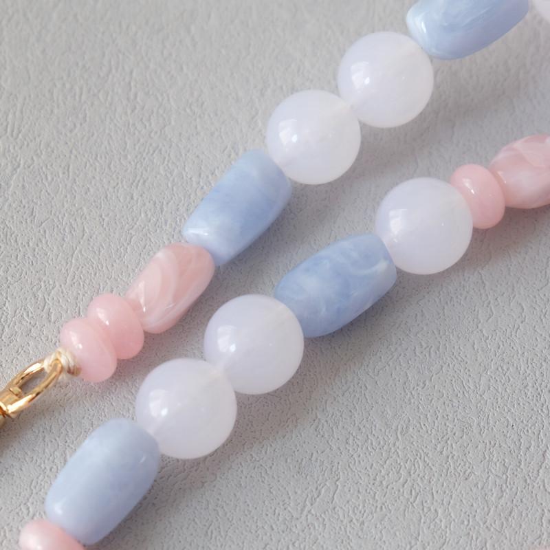 Neue Mode Frau Telefon Zubehör Abnehmbare Blau Perlen Ketten Niedlichen Acryl Luxus Strap Frauen Elegante Telefon Schulter Griff Kette