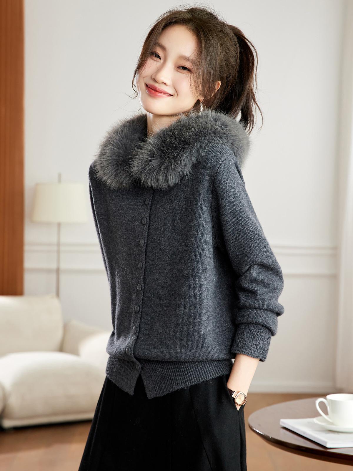 

Women s Fur Hooded Knit Cardigan - Soft, Fluffy, Slimming Sweater for Autumn/Winter 2025 XL (54-59 kg) серый