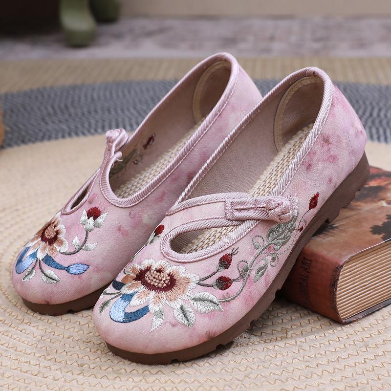 Retro National Style Hanfu Shoes Old Beijing Cloth Shoes Women's Shallow Mouth Breathable Ethnic Style Embroidered Shoes Comfortable Soft-soled Mother