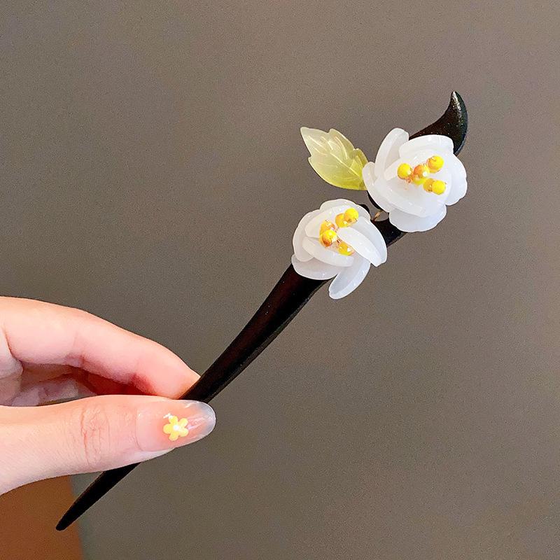 

Деревянная шпилька для волос «Ретро Магнолия» 2024 года с кисточкой из ландыша: Простой аксессуар для пучка для ханьфу и чонсама