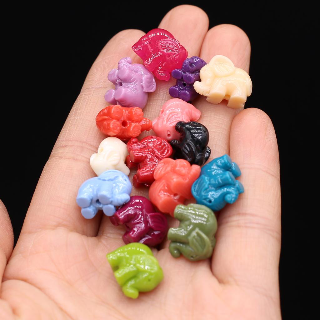 30Pcs/Bag Synthetic Coral Beads Elephant Shaped Perforated Loose Spacer Beads for Jewelry Making DIY Pendants Necklaces Keychains Accessories