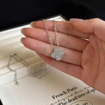 Light Luxury Four Leaf Clover Delicate Women's Necklace Titanium Steel No Colour Loss Premium Feeling Lucky Straw Collar Bone Chain