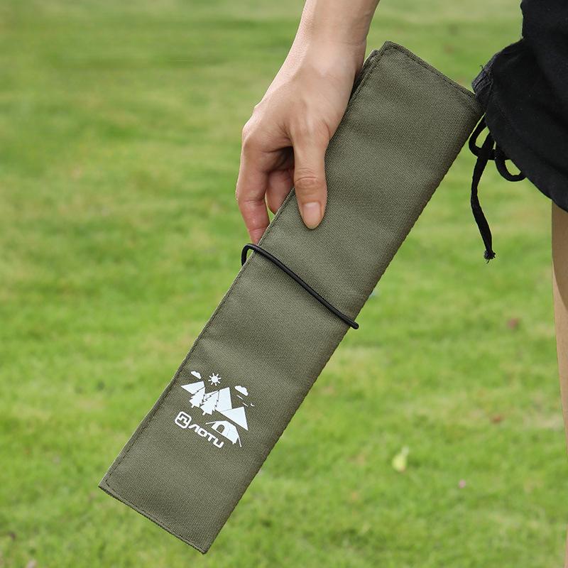 Portable Waterproof Picnic Mat, Moisture-proof Mat, Camping Thickened Outdoor Beach Travel Folding Small Seat Cushion