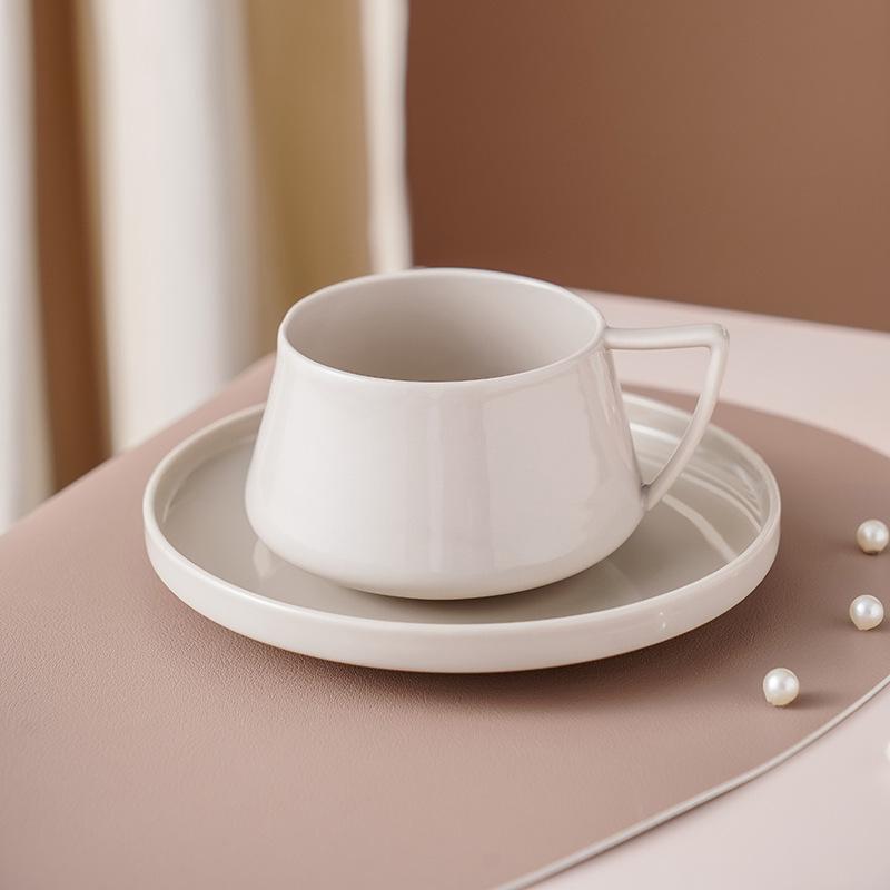 Ceramic ins home office afternoon tea mug, solid color latte hanging ear creative simple set coffee cup saucer