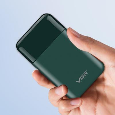Prenosný nabíjateľný holiaci strojček VGR/V-390/hladké strihanie power_green, 1 kus