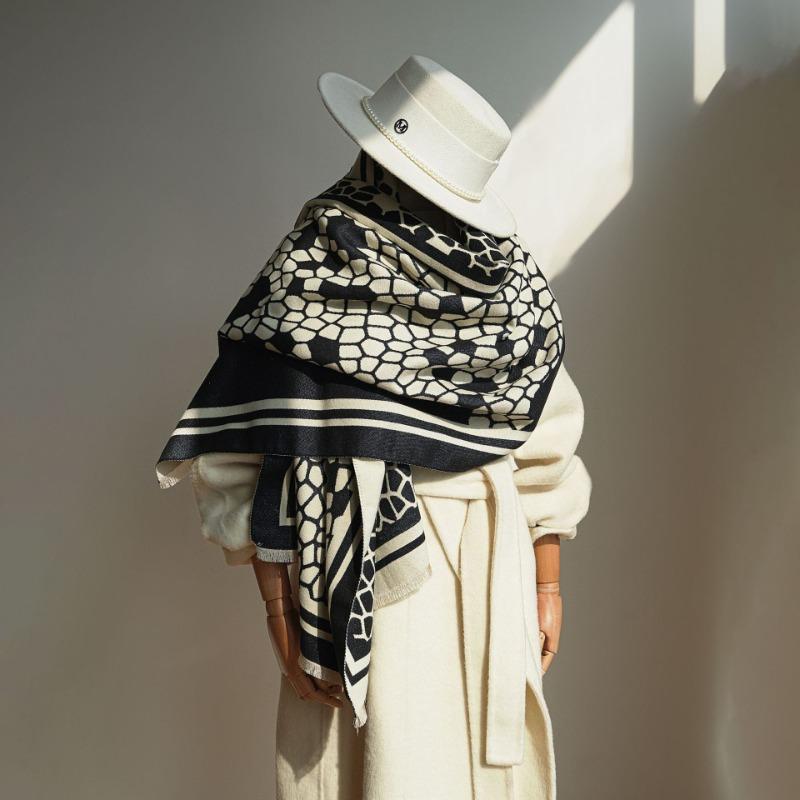 Fashion geometric high-end imitation cashmere scarf women's autumn and winter thickened warm double-sided windproof and cold-resistant scarf shawl