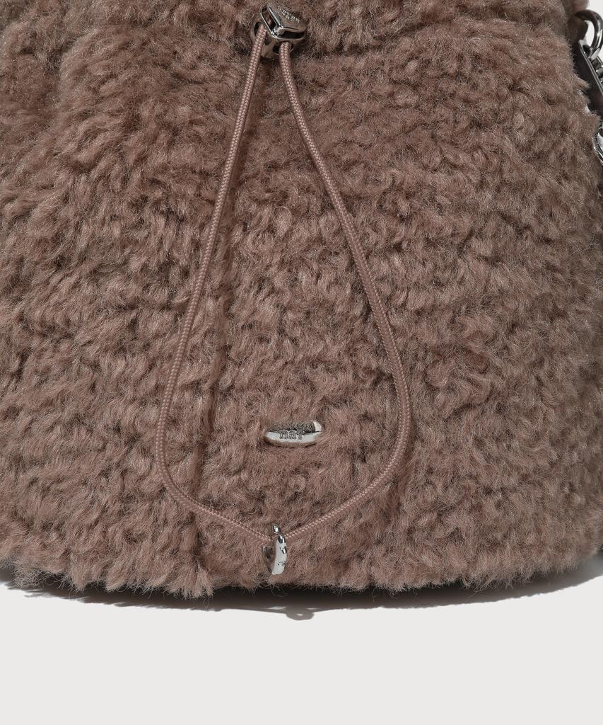 Covernat Woman Clover Heart Fluffy Bucket Bag Brown