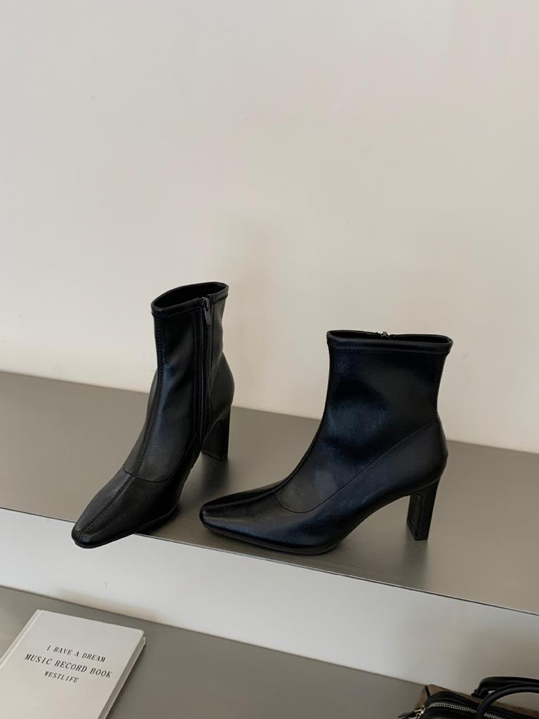 Black high heels, thin boots, children's new autumn and winter retro medium tube Maillard thick heel elastic short boots
