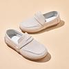 Jarní chlapecké slip-on boty v britském stylu z měkké kůže pro pódium a řeč 2025