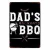 Panneau Barbecue des Pères de Jardin Roi du Grill Vintage Plaque Métallique Boîte de Conserve Bar Pub Décoration de Jardin Plaque Murale BBQ de Papa Chillin&Grillin Plaque Rétro