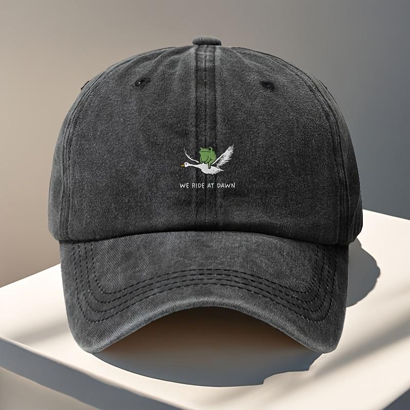Vintage Baseball Cap Fun Frog And Goose Embroidery Pattern Adjustable Zipper Closure And Curved Brim  Unisex for Outdoor Trav