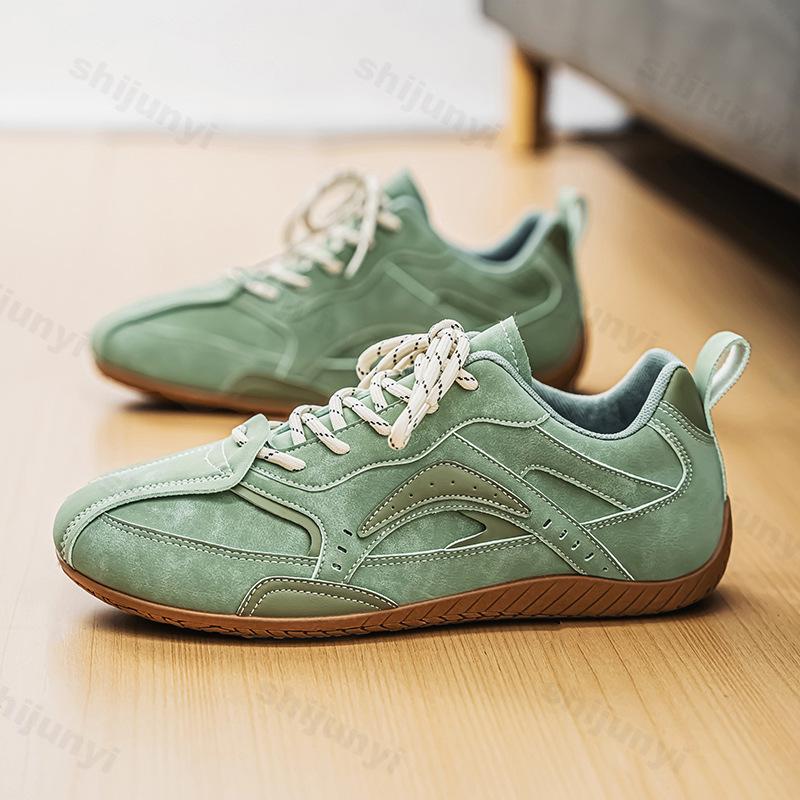 

Модная мужская ретро спортивная повседневная обувь на плоской подошве с мягкой подошвой удобная 2025 новая весенняя сетчатая дышащая универсальная на шнуровке 44 зелёный