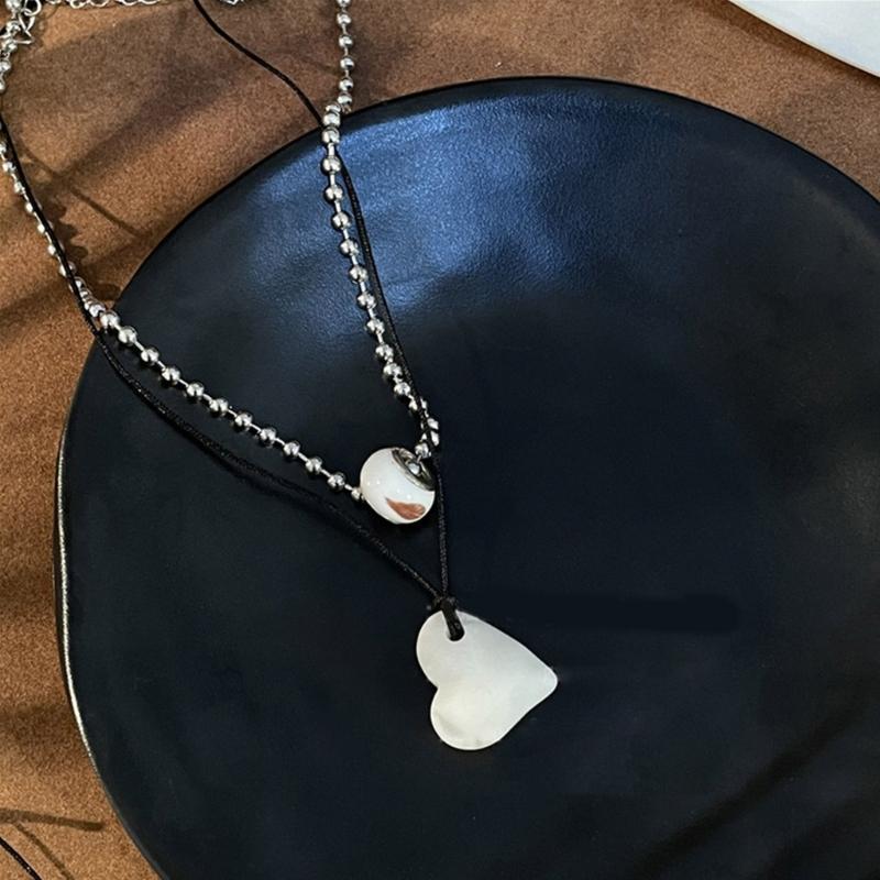 2 Pieces Dual-Layered Heart Pendant Necklace Chain Necklaces Beads Chokers Heart Chain Necklaces Party Jewelry for Girls