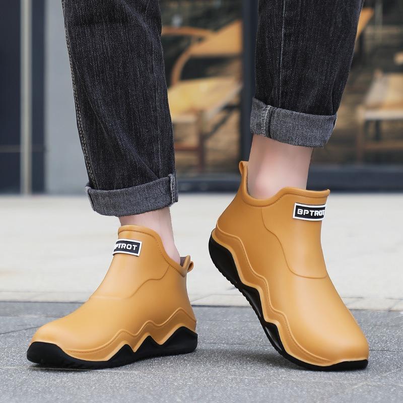 Fashion Color Matching New Men's Shoes Couple Short Rain Shoes Size 36-44 Waterproof Glue Shoes On Rainy Days