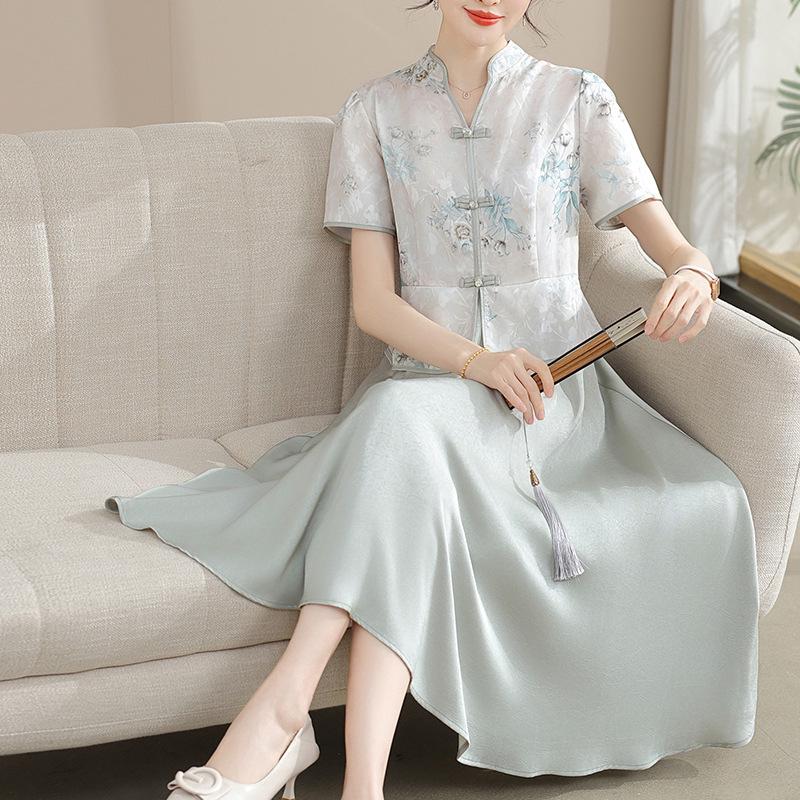 Elegant Chinese Style Short-Sleeved Dress for Middle-Aged and Elderly Women – Summer Slimming Two-Piece Look