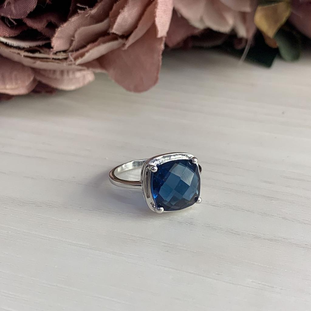 Silver Ring with London Blue Topaz (1937563) 4.21 Gr. 925 Samples