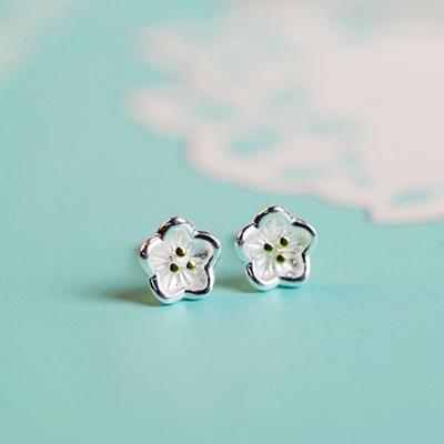 Kolczyki z lotosem Moda damska Temperament Kwiat Biżuteria do uszu Wersja koreańska Niszowe wzornictwo Akcesoria