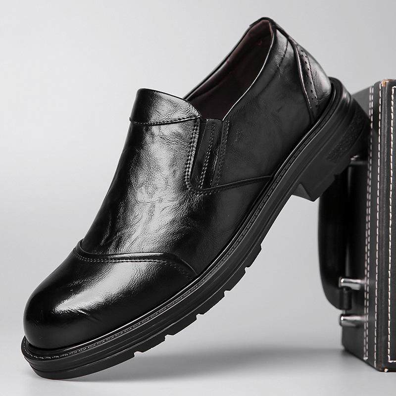 

2025 осень новые мужские деловые повседневные кожаные туфли мужские царапающие руки круглые носовые части одинарные туфли на платформе 2355 44 чёрный