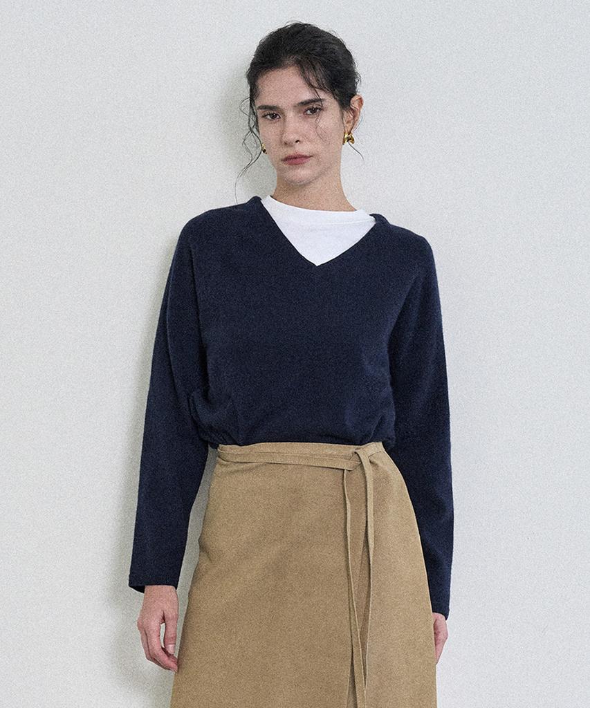 PELOTE Fine Wool V-Neck Top (3 Colors)