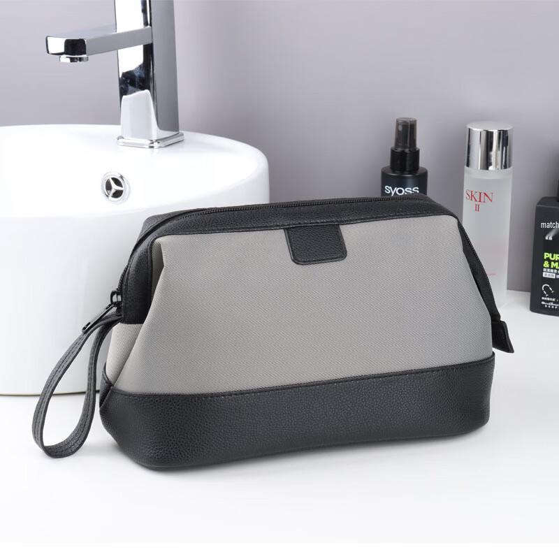 OLOMM Large Capacity Travel Toiletry Bag