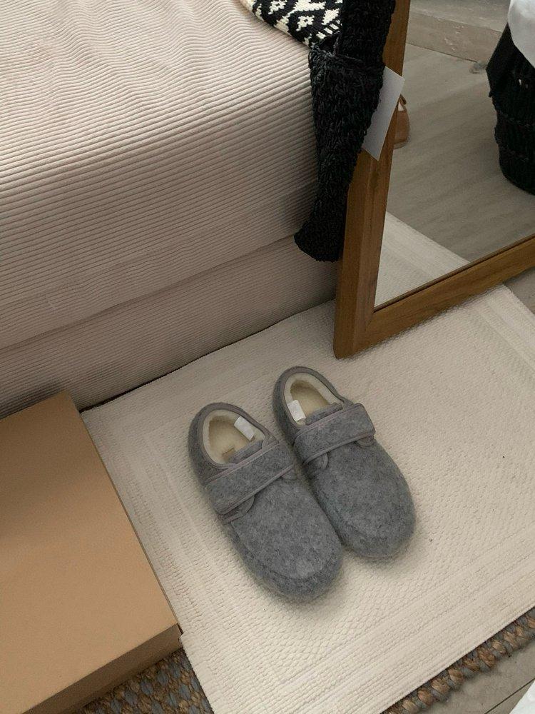 Flat-bottomed Mary Jane Mao Mao Shoes Women's 2025 Autumn and Winter New Velcro Velvet Warm Boken Shoes One-pedal Cotton Shoes