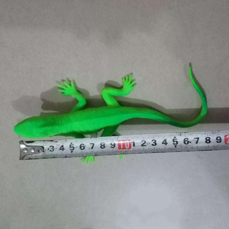 Gag Gift for Kids&Adults 6 Pieces Realistic Insect Kids Party Favor Toys Creative Supplies for Age 6+ Kids/Adults