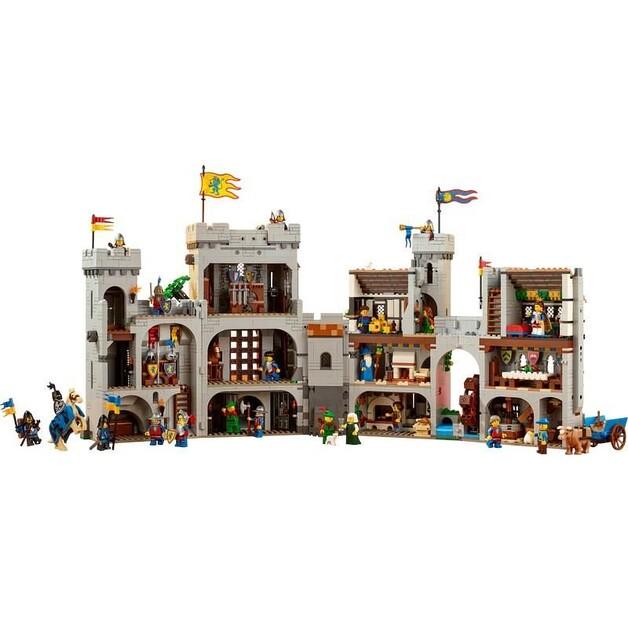 LEGO Icons 10305 Knights' Castle with the Lion Coat of Arms