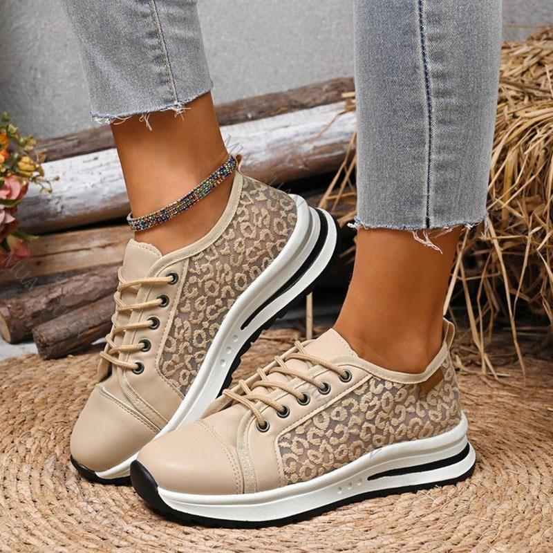 Fashion Spring and Summer 2025 New Breathable Hollowed Out Mesh Sneakers for Women Casual Thick Bottom Lace-up Women's Vulcanize Shoes