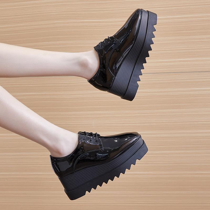 Versatile Platform Muffin Shoes 2025 Autumn British Style Square Head Patent Leather Wedge Single Women's Leisure  HZB