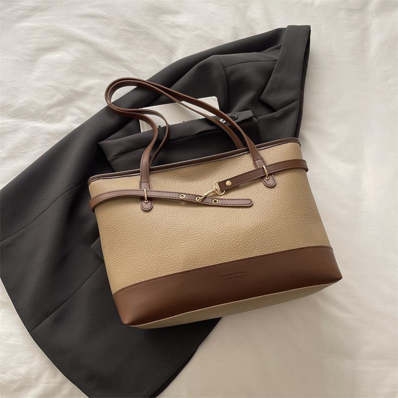 Large-capacity Casual Tote Bag Women's Spring New Simple Contrasting Color Shoulder Bag Commuting To Work Armpit Bag