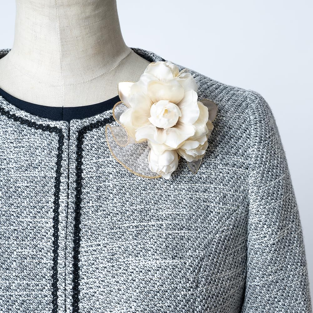 De Corsage Wedding Graduation Formal Pin Clip with Case Made In Japan Off Gold [R C] CH-012