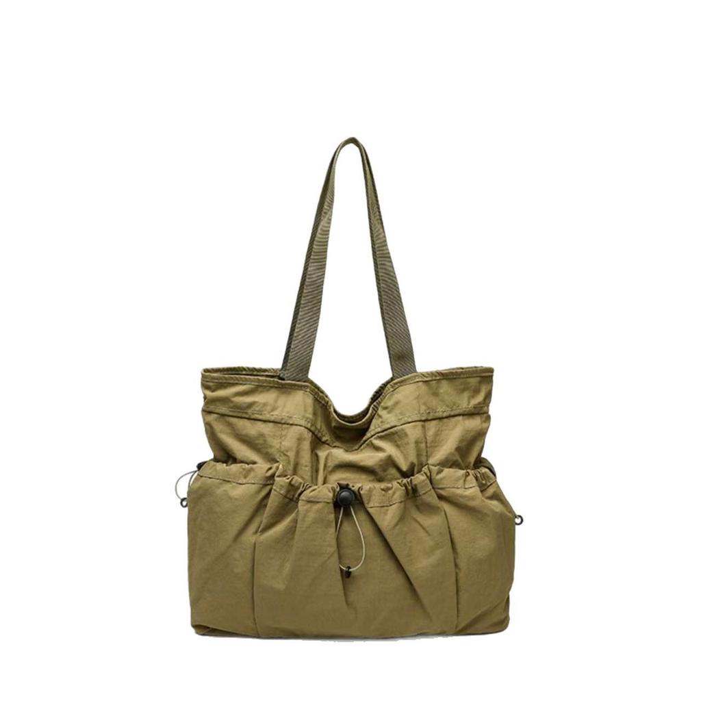Large Capacity Pleated Shoulder Bag - Simple and Fashionable Tote for College Students and Women