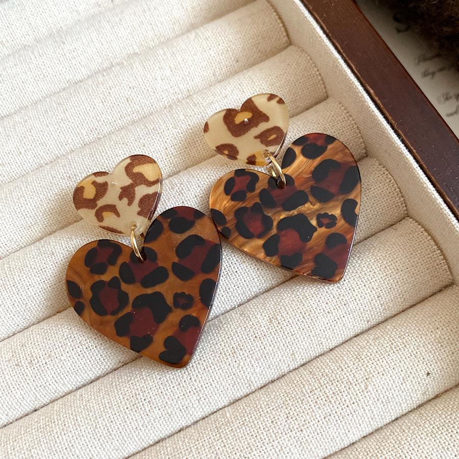 Silver needle acrylic leopard print love flower pendant earrings Maillard style stud earrings pendant niche design earrings
