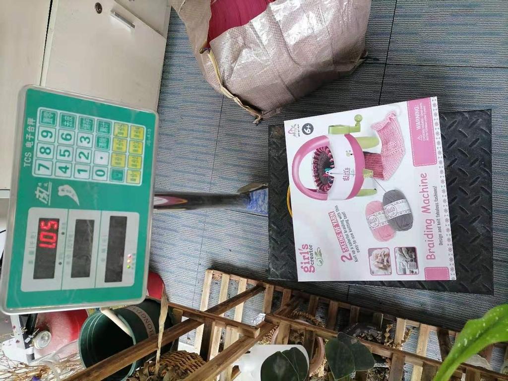 Knitting Machine 22 Needles Adult Children Rotary Kit Rower Scarf Hat Socks