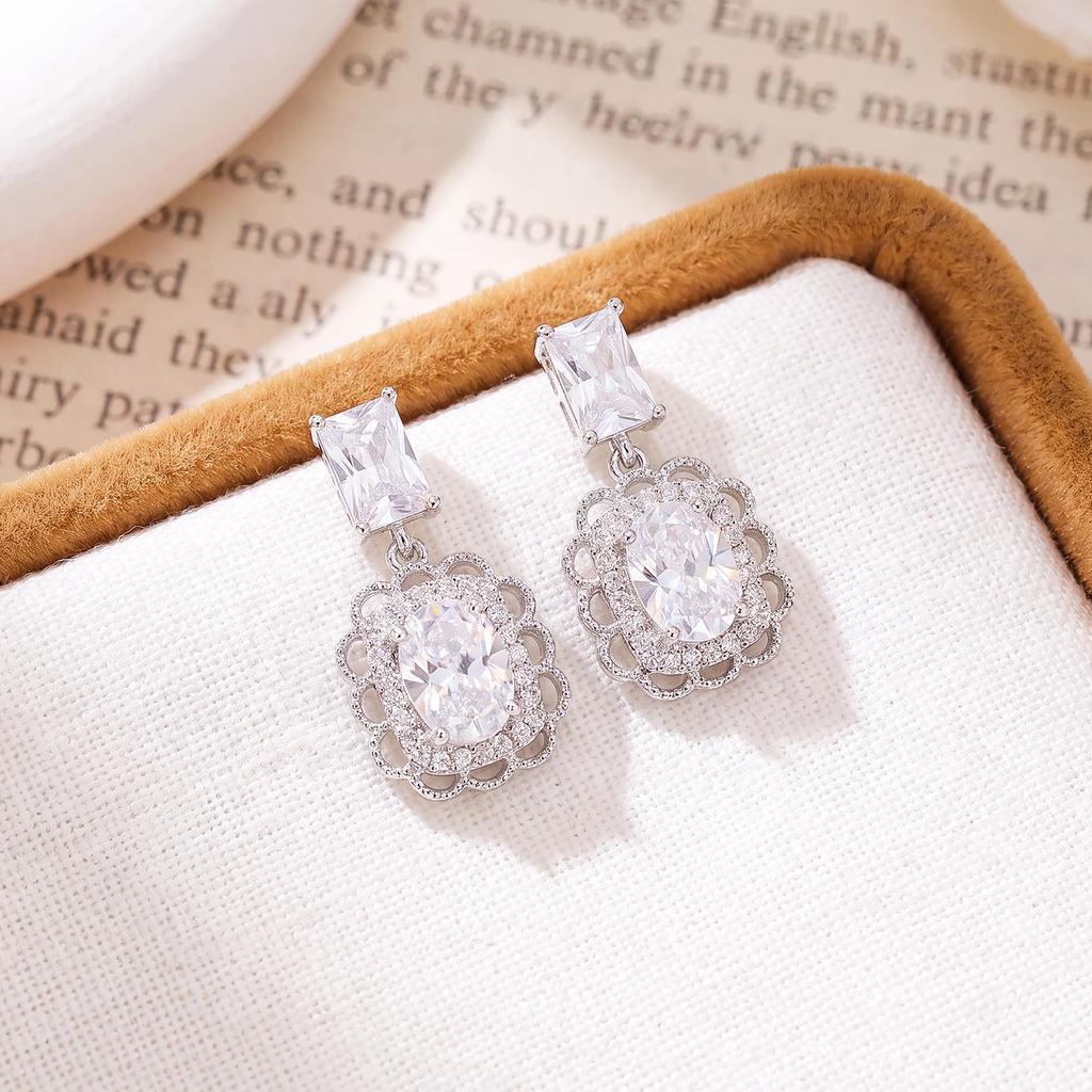 Copper-Plated Gold Geometric Zircon Stud Earrings: Exquisite High-End Jewelry for Women